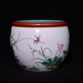 珐琅彩描金荷花仙鹤纹缸，高11.5×14厘米
