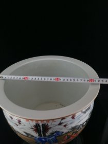 釉中彩八骏图纹饰缸，高25cm，口径32cm