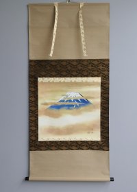 日本回流 日本著名画家 宇田荻邨 《 富岳之图》（印刷）绢本立轴 144