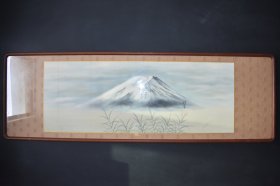 （VH5731）纸本手绘《富士山》装裱画1幅 有款 钤印 样式精美 尺寸 画心 95*35.5CM 138*45CM