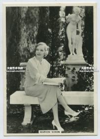 民国影星玛丽安·尼克松 Marian Nixon 老照片一张。主要作品有《布尔医生》1933， 《朝圣》1933，《罗西塔》1923