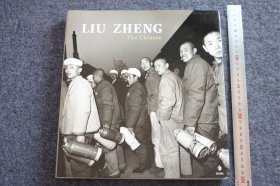 2004年英文版一册，摄影师刘铮 《国人》《THE CHINESE》画册，141页硬精装.
