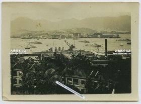 民国香港岛山上向北眺望九龙老照片一张。8.7X6.3厘米，泛银