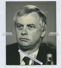 1987年香港最后一位总督彭定康(Christopher Francis Patten）肖像老照片。12.6X10厘米