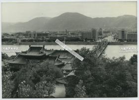 1970-1980年代甘肃兰州市区全景老照片，可见黄河铁桥，17.7X12.6厘米