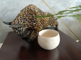 龙蛋杯开片主人品茗杯（尺寸:口径6.8cm×高5.4cm，手工测量，难免存在一定误差）