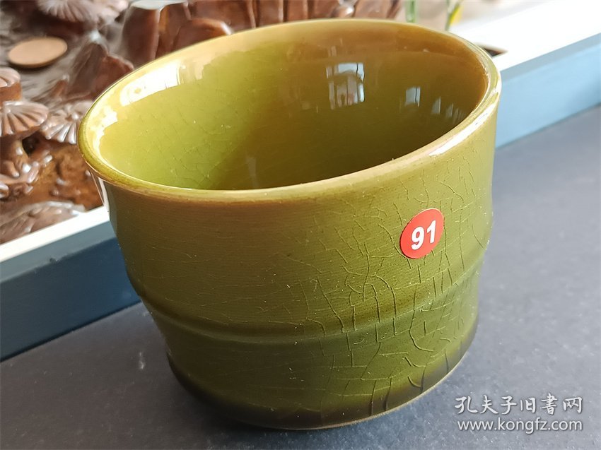 精品老古泥冰裂开片竹节杯空谷山人底款（尺寸:口径8.6cm×高7.2cm，手工测量，难免存在一定误差）