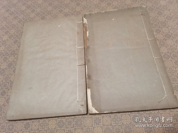 明大开线装《春秋繁露》十七卷二厚册全