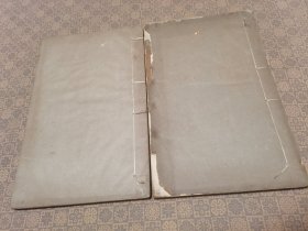 明大开线装《春秋繁露》十七卷二厚册全