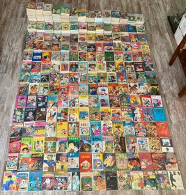 90年代260余部2200本漫画，七龙珠 圣斗士 机器猫 龙之谜 北斗神拳 乱马 详细目录见收藏工具，随书送漫画收藏专用软件和数据