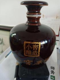 小窖原酒酒瓶