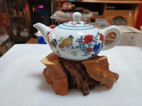 仿大明成化斗彩壶 （茶文化、茶壶）