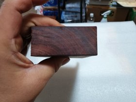 赞比亚紫檀 风化料摆件、底座 431.5克（木质艺术品、摆件）