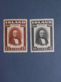 外国邮票  冰岛邮票  1944年 共和国成立 国父 2枚（无邮戳新票)