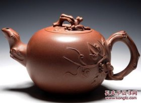 大师作品、朱可心款松鼠葡萄紫砂壶