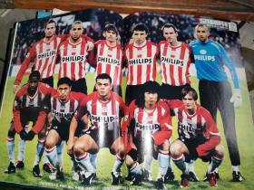 足球周刊（2004.12.15）NO.144 封面人物：德科 （2004现象 ）