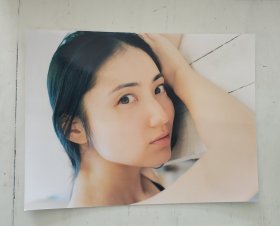 白皙美女彩色照片八寸照一张