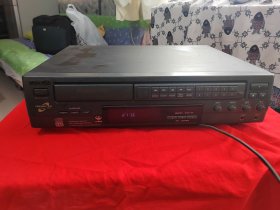 VCD影碟机一台 （正常使用） 广东爱多牌