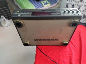 VCD影碟机一台 （正常使用） 广东爱多牌