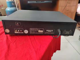 VCD影碟机一台 （正常使用） 广东爱多牌