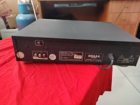 VCD影碟机一台 （正常使用） 广东爱多牌