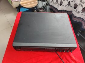 VCD影碟机一台 （正常使用） 广东爱多牌