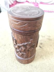 楠木摆件，雕刻寿桃梅花的茶叶筒