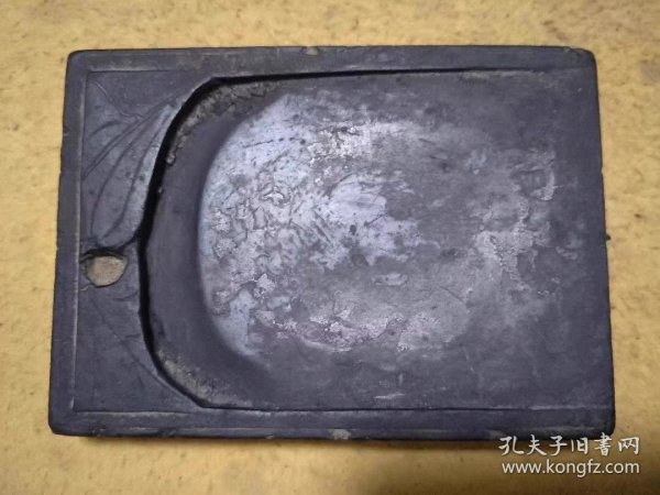 清代正宗青端石料，雕刻花卉图案的砚台【661】