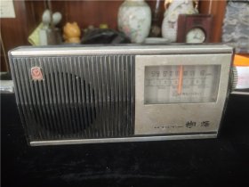 蝴蝶H757怀旧收音机，上海群益无线电厂
