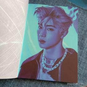 GOT7_SPINNING TOP : BETWEEN SECURITY & INSECURITY 附光盘一张