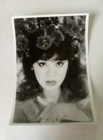 80年代明星照片.香港女明星.张艾嘉.老照片一张