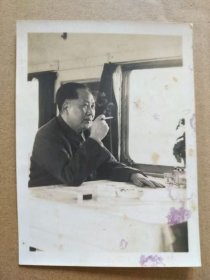 毛主席在火车上【黑白老照片】