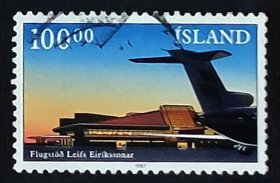 冰岛邮票-----凯夫拉维科国际机场（信销票）