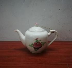 美雅的民国釉下彩潮州瓷茶壶