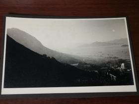 民国时期香港山顶拍摄汇丰大厦远望海港沙龙照老照片