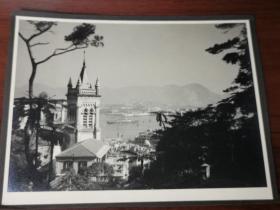 民国时期香港拍摄圣约翰教堂远望海港沙龙照老照片
