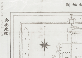【提供资料信息服务】民国《山西省城最新详细地图》（原图高清复制），民国山西太原老地图，太原街巷、单位、学校绘制标注，五千分之一比例尺，请看巡警二区。全图规整，开幅大65X70CM。太原地理地名历史变迁重要史料。裱框后，风貌佳。