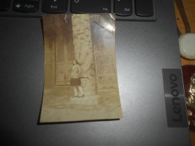 民国风华 民国照片 古建筑雕花柱子