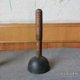 木柄铜摇铃