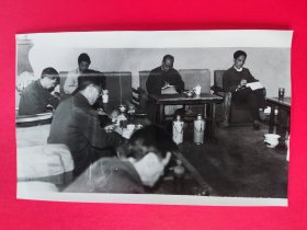 《中共怒江傈僳族自治州第二届委员会第三次会议》之20（新闻原照、原稿，并展览过的9寸大照片）