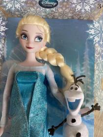 美国Disney store正品 冰雪奇缘Frozen艾莎30cm经典玩偶公仔娃娃 四肢关节可动 搭配小雪宝公仔（包邮）