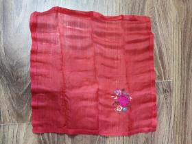 八十年代 头戴丝巾 红囍字花 尺寸约为40*40cm