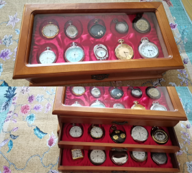 日本hachette公司出品的“复苏古时计 乡愁怀表收藏”系列复古电子怀表（NO.2盒）。售价为每块表的价格。整盒购买有优惠。