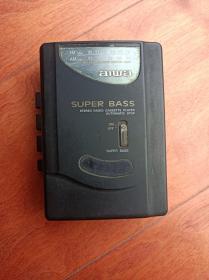 爱华低音炮立体声随身听(aiwa Super Bass Stereo Cassette Player)