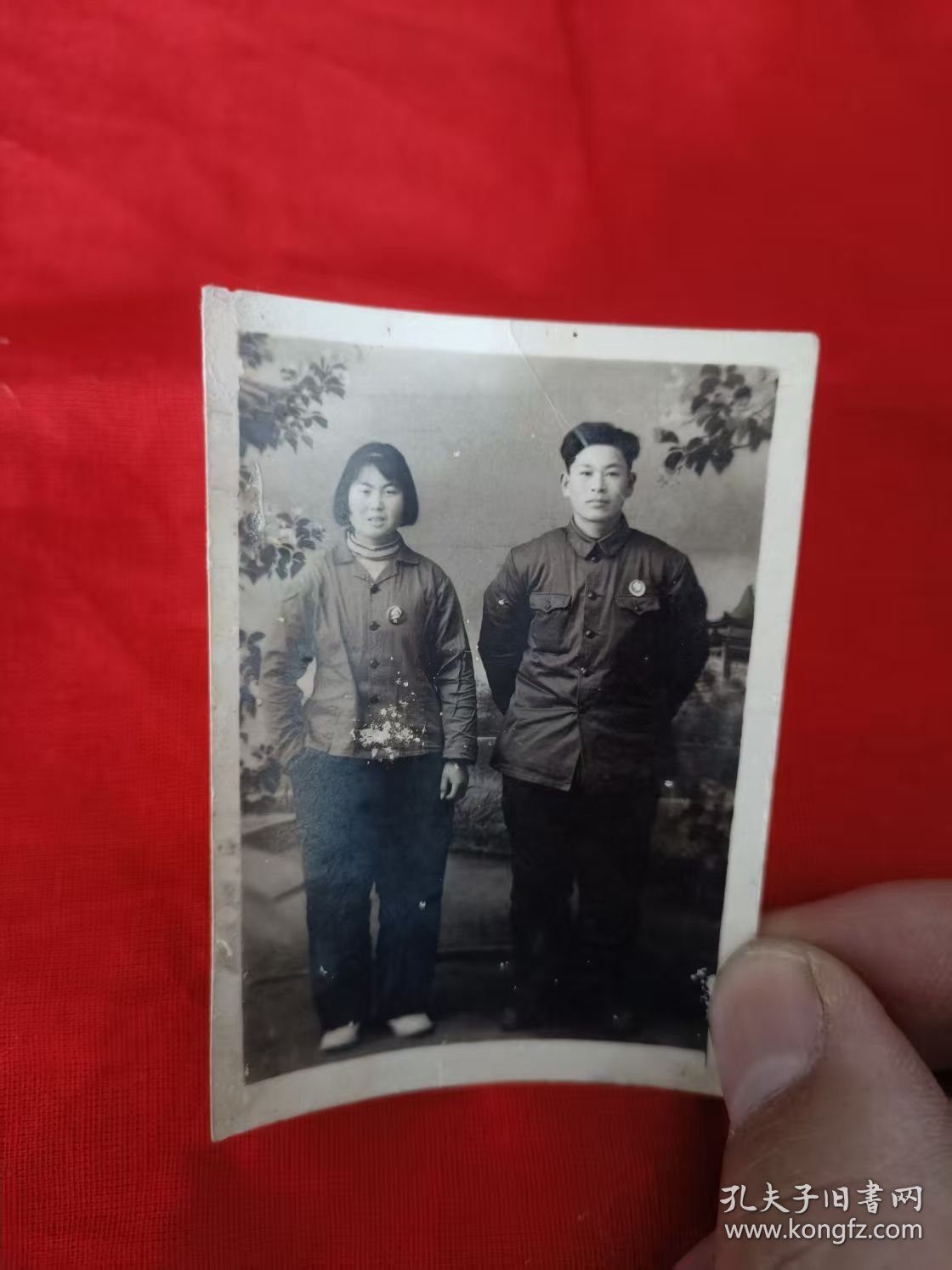 【罕见】革命夫妻--戴毛 像章（8CM*6CM）