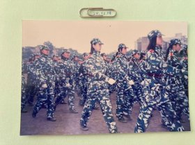 行进队伍 多单合并运费满百包邮只发快递 彩色老照片非黑白老照片 全网同售 不定期下架 加购请及时付款 欢迎选购 241214PSD
