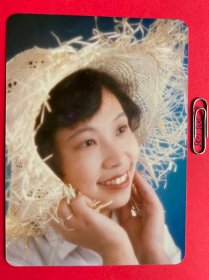 迷人的微笑 多单合并运费满百包邮只发快递 彩色老照片非黑白老照片 全网同售 不定期下架 加购请及时付款 欢迎选购 251025PSD