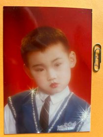 小小绅士 多单合并运费满百包邮只发快递 彩色老照片非黑白老照片 全网同售 不定期下架 加购请及时付款 欢迎选购 251115PSD