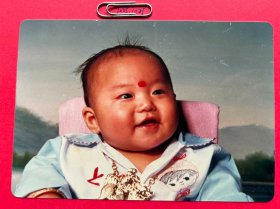 富态的宝宝 多单合并运费满百包邮只发快递 彩色老照片非黑白老照片 全网同售 不定期下架 加购请及时付款 欢迎选购 251025PSD