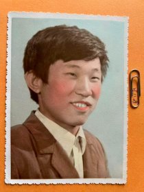 少年侧面像 多单合并运费满百包邮只发快递 彩色老照片非黑白老照片 全网同售 不定期下架 加购请及时付款 欢迎选购 251109PSD